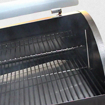 The grill cooking space of Traeger
