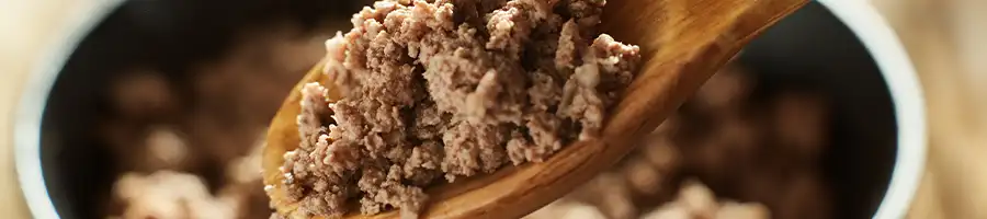 Draining hamburger meat using a spoon