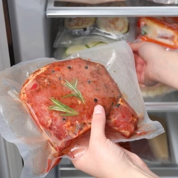 Placing sous vide steak in the fridge