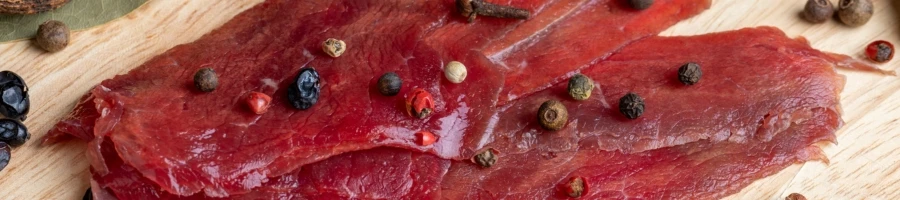 A seasoned raw meat