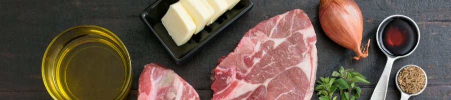 The ingredients for steak and bourbon sauce