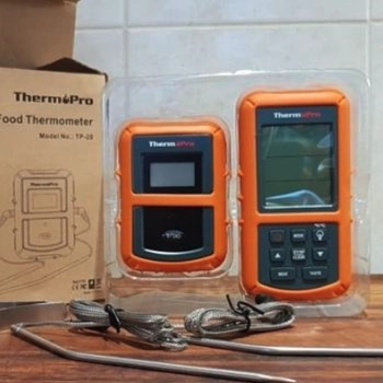 unboxing of ThermoPro TP20