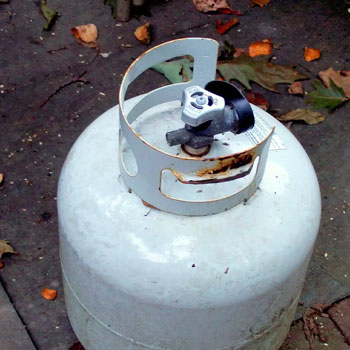 How To Read A Propane Tank Gauge (3 Useful Tips)