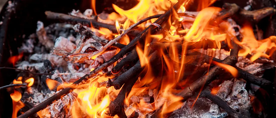 Your guide to putting out fire in a charcoal grill