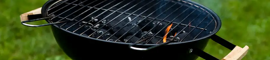 Ways on how to cool down a charcoal grill