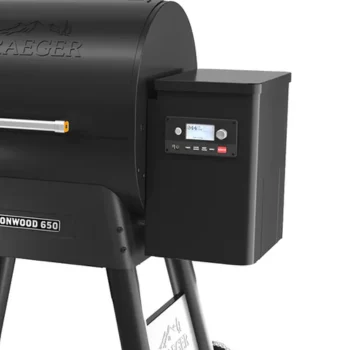 Traeger Ironwood 650 digital controls