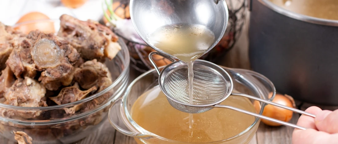 Making beef bone broth recipe at home