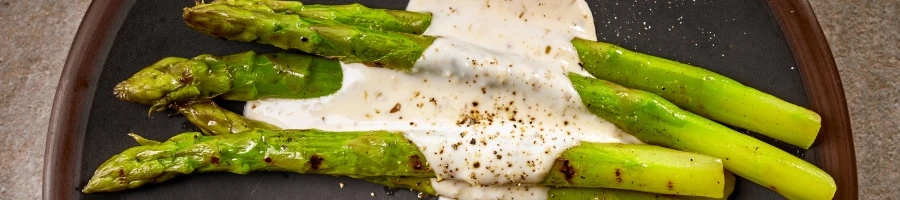 A top view of roasted asparagus