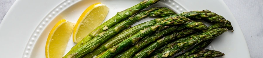 Grilled asparagus on a plate